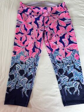 Lilly Pulitzer Navy and Hot Pink Floral Zebra Capri Leggings